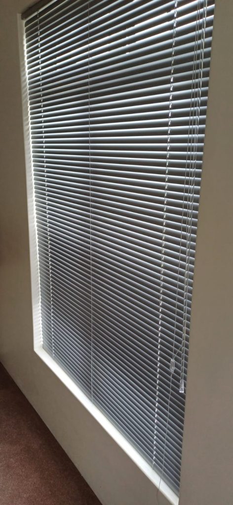 Recces Fix Blinds